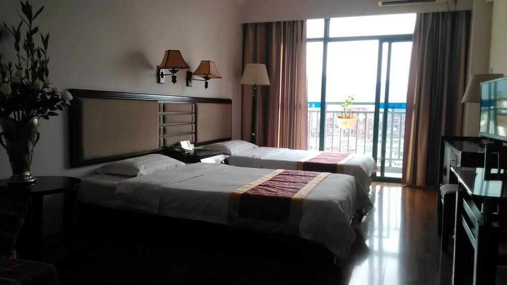 Green Bamboo Hotel Guilin Exterior photo
