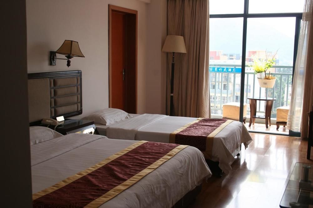 Green Bamboo Hotel Guilin Exterior photo